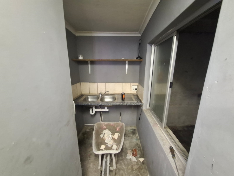 To Let Commercial Property for Rent in Stikland Industrial Western Cape